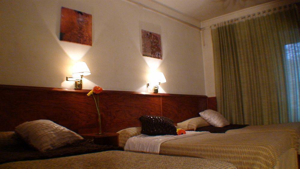 Hostal El Carmen سرقسطة المظهر الخارجي الصورة
