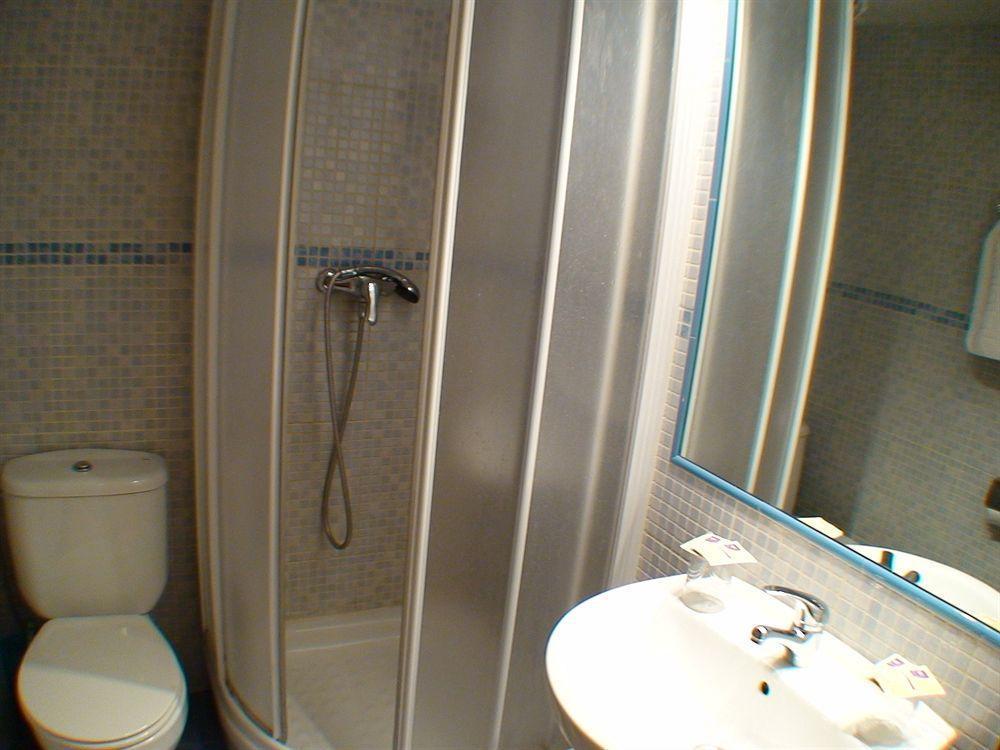 Hostal El Carmen سرقسطة المظهر الخارجي الصورة